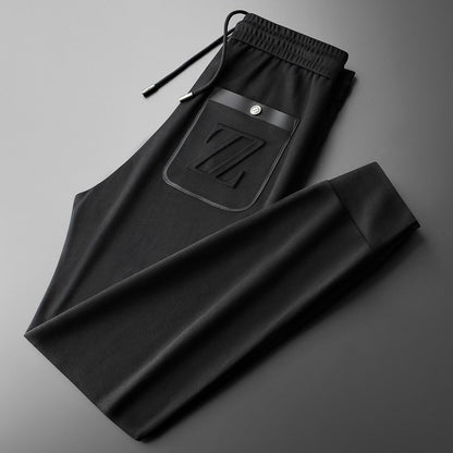 Sporty jogpants med broderi